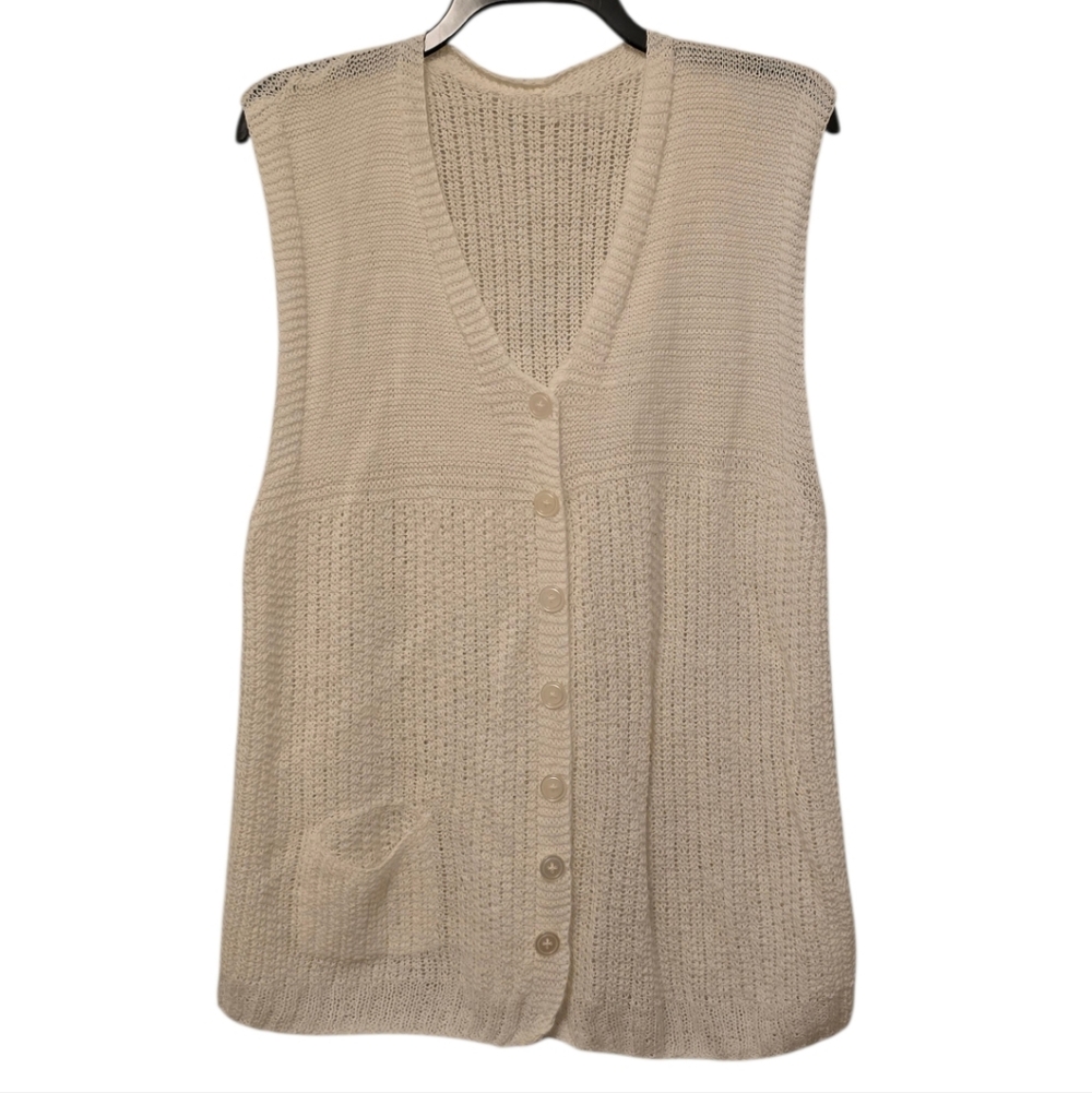 3/$15 White Knit Vest Size Xl